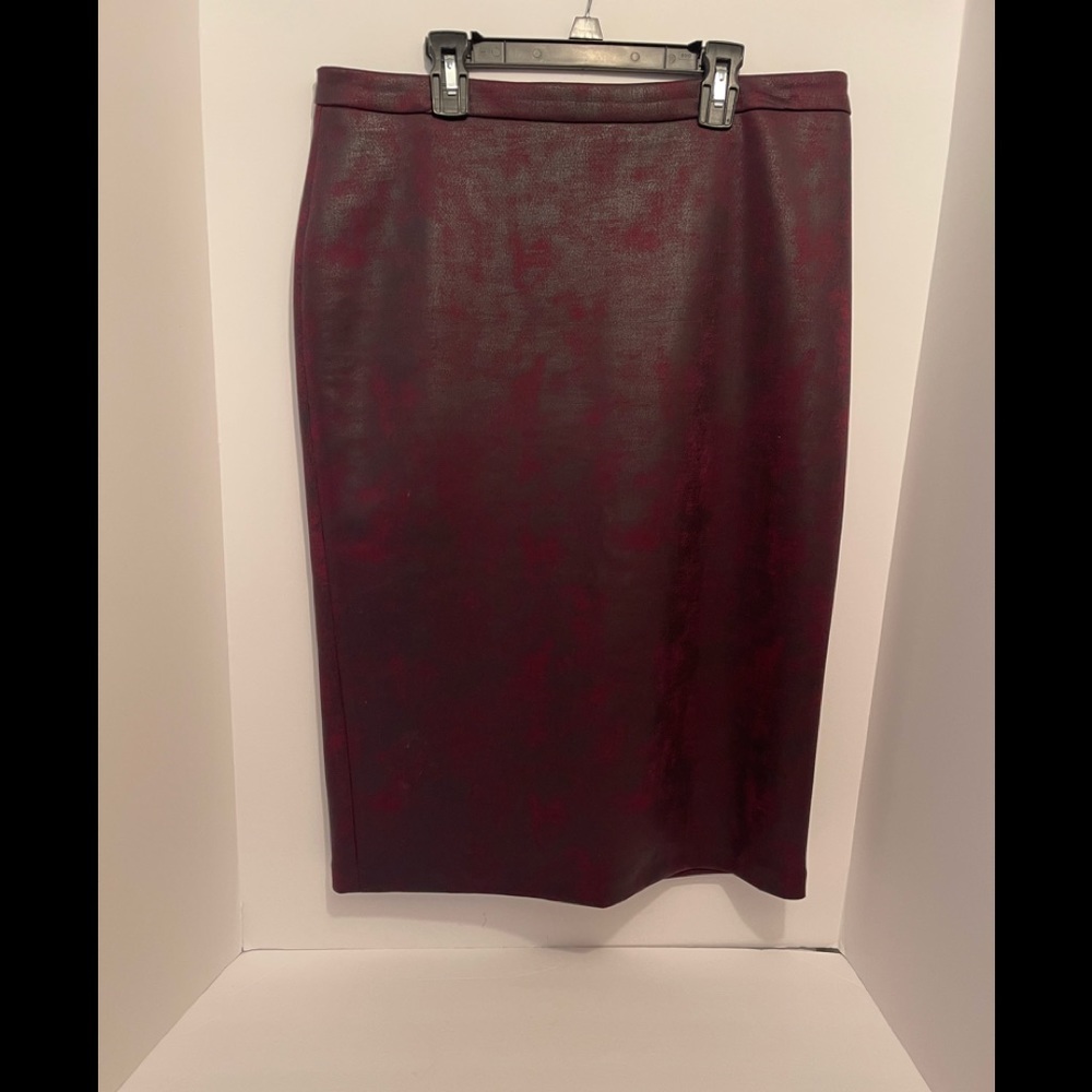 Ronen Chen, Pencil Skirt, Size 3, US size 10 (32”), burgundy/metallic